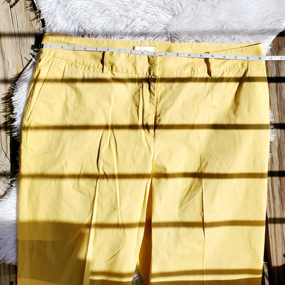 Neiman Marcus Exclusive yellow dressy pants - Picture 7 of 12